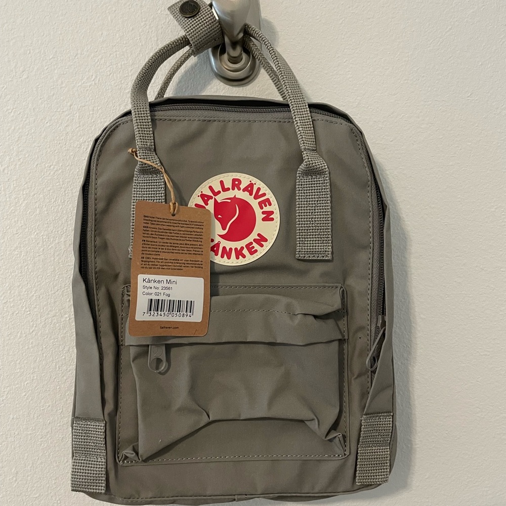 1 HOUR 30% OFF SALE! NWT Fjallraven Kanken Mini Backpack